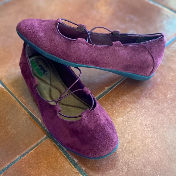 BareTraps |Jackeline| Memory Foam Burgundy Loafers - Picture 4 of 11